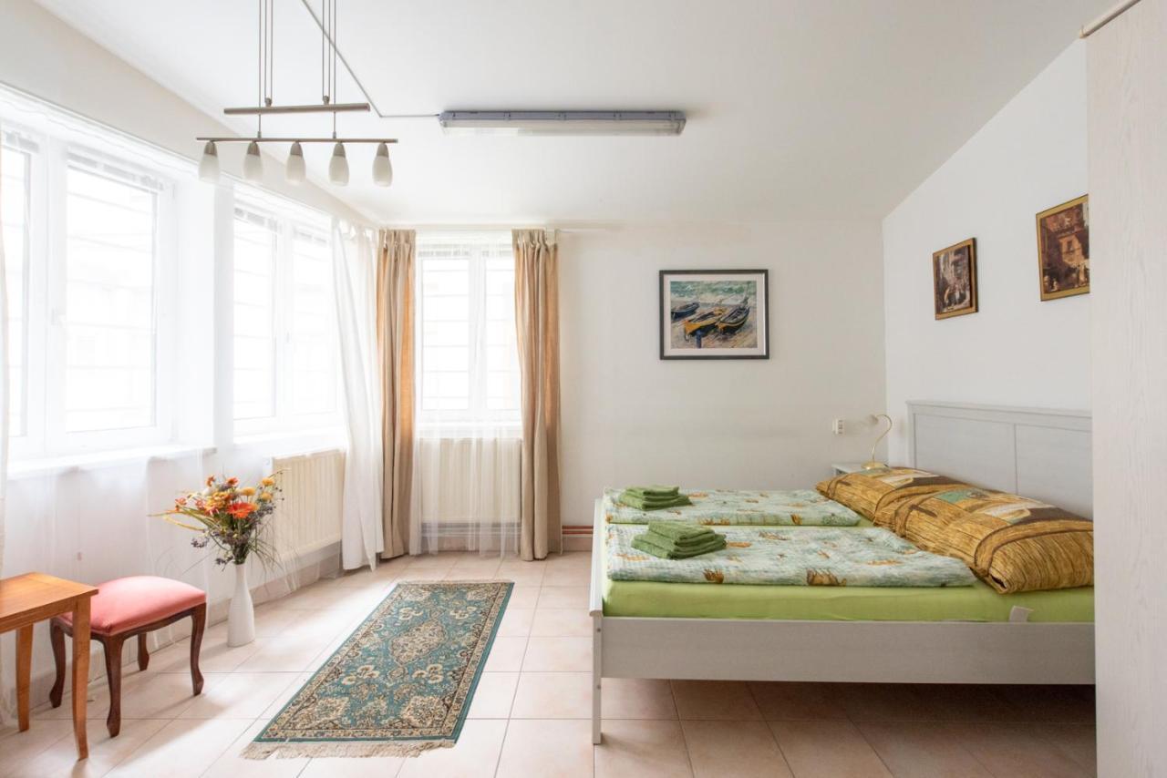 Appartement 1030 *